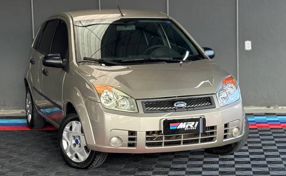 FORD FIESTA 1.0 MPI TREND SEDAN 8V FLEX 4P MANUAL